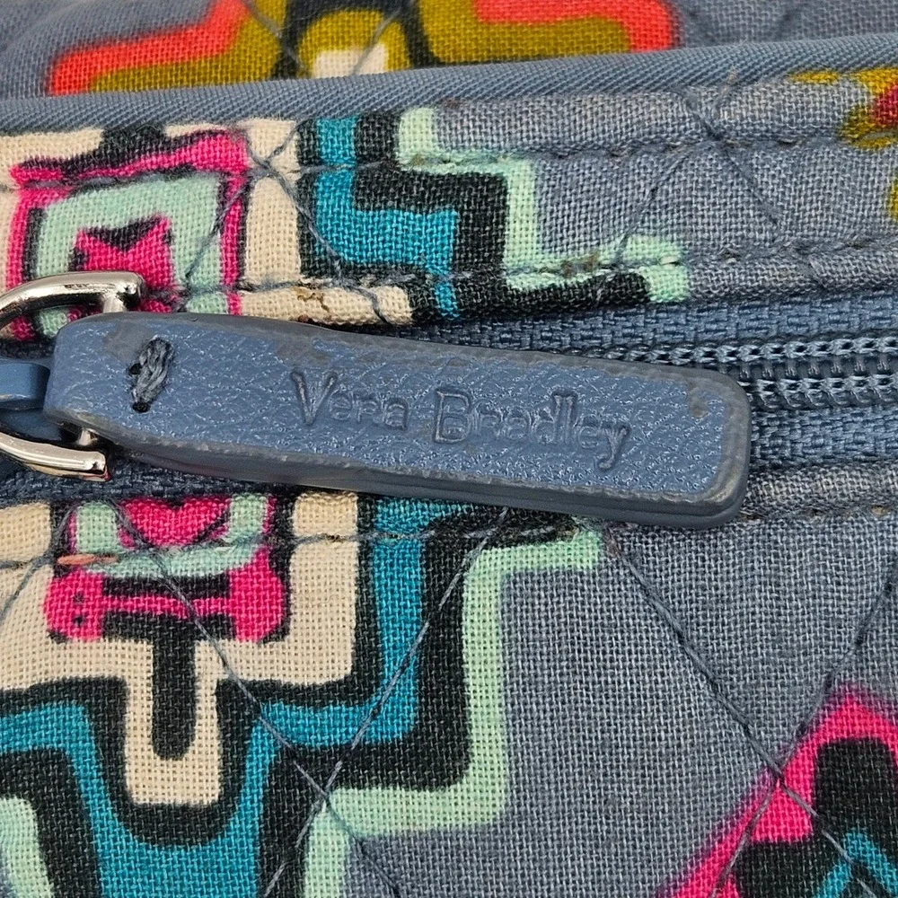Vera Bradley Rio Squiggles Quilted‎ Cotton Trifold Wallet Blue Multi Geometric